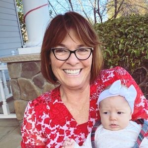 Meet your Posher, Robyn(*)